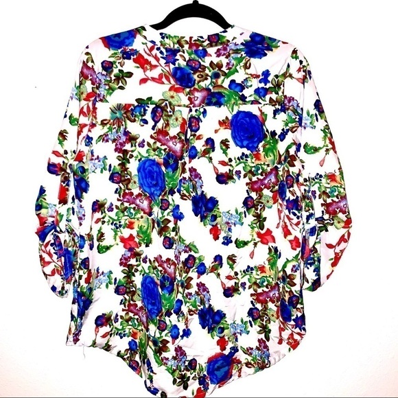 Floral Blouse Medium - Picture 3 of 3